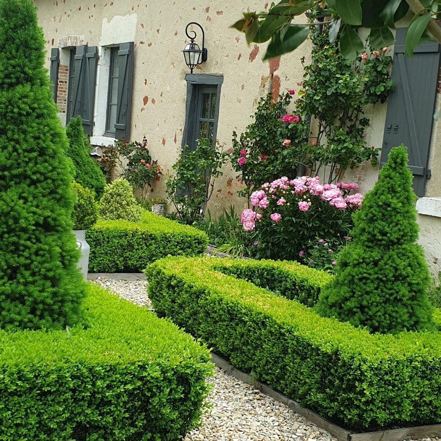 Domaine De La Crapaudine Hotel Rosnay  Exterior photo